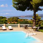 Belvista Luxury 3* アルゴストリオン